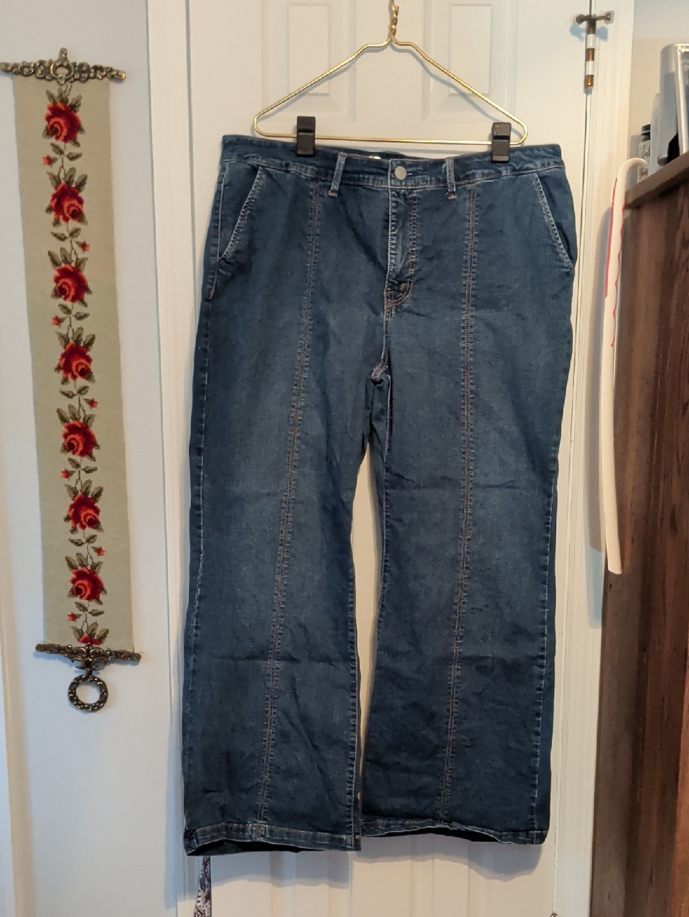Seven7 Dark Blue Denim Jeans with Silver Logo Sz 20